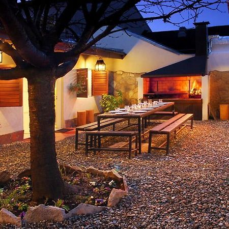 Hostel Los Troncos Сан-Карлос-де-Барилоче Экстерьер фото